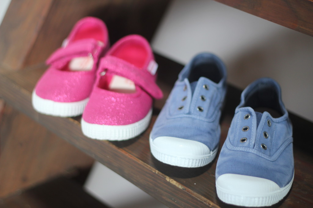 Cienta Girls eco-friends shoes