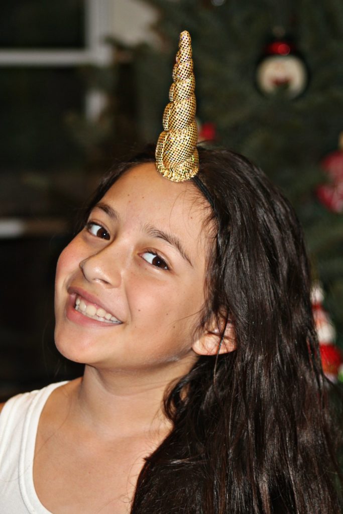 gold-glitter-unicorn-horn-headband