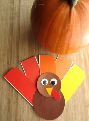 10 Fun Thanksgiving Turkey Crafts for Kids | Livin' the Mommy Life