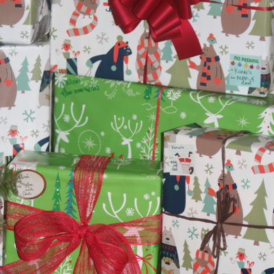 A Genius Idea for Wrapping Christmas Gifts